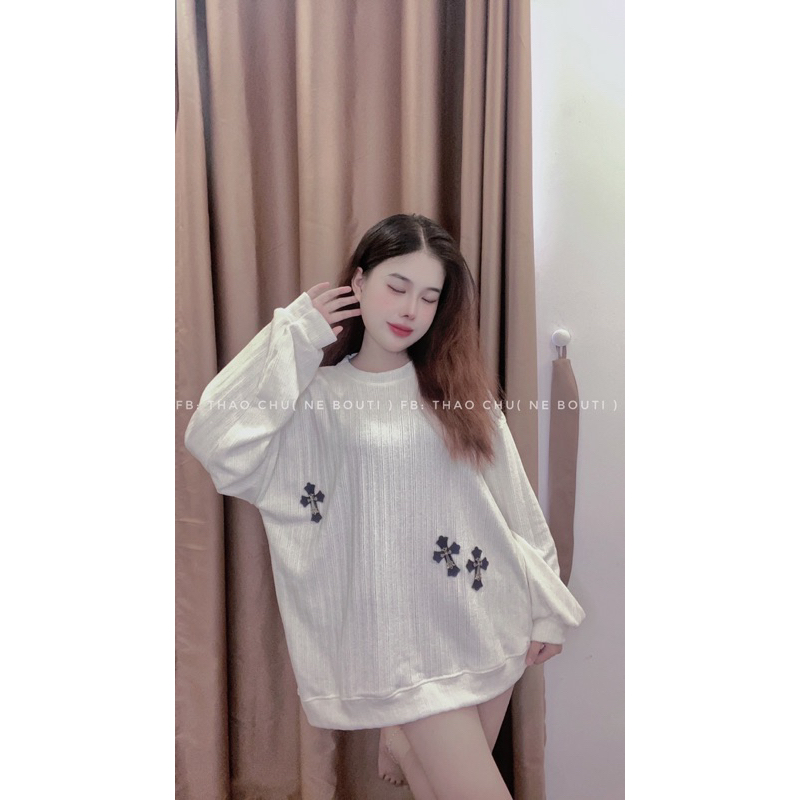 Áo len đính đá chữ thập [ảnh thật]