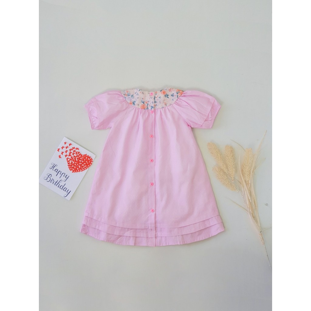 Váy Trẻ Em Xinh House Cotton Màu Hồng Phối Hoa Dáng Baby Doll V106
