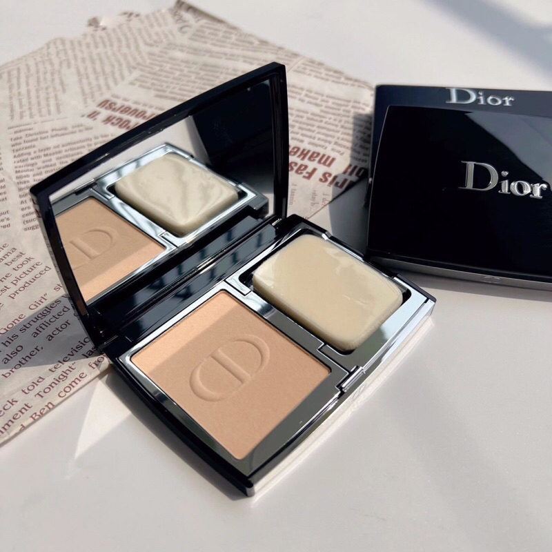 PHẤN PHỦ DẠNG NÉN DIOR FOREVER NATURAL VELVET 10G
