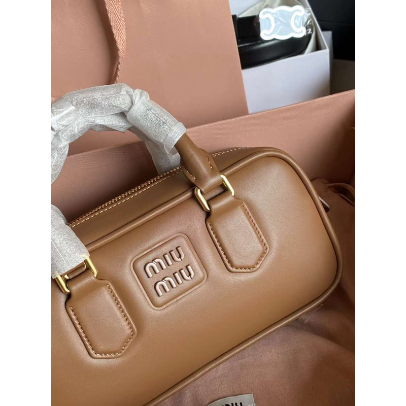 Túi miumiu tay cầm