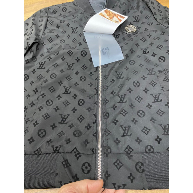 Áo khoác Bomber LV