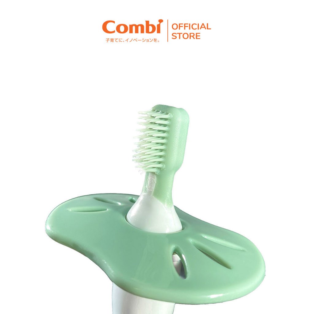 Bàn chải đánh răng Combi Candy Color bước 2