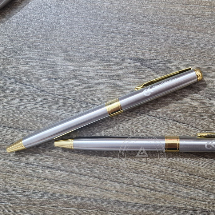 Bút Ký Kim Loại Bạc Khoen Vàng Sang Trọng in logo khắc tên