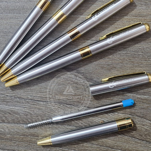 Bút Ký Kim Loại Bạc Khoen Vàng Sang Trọng in logo khắc tên