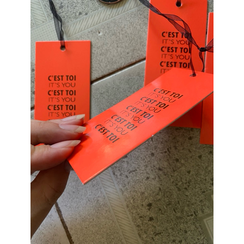 Tem mác treo quần áo