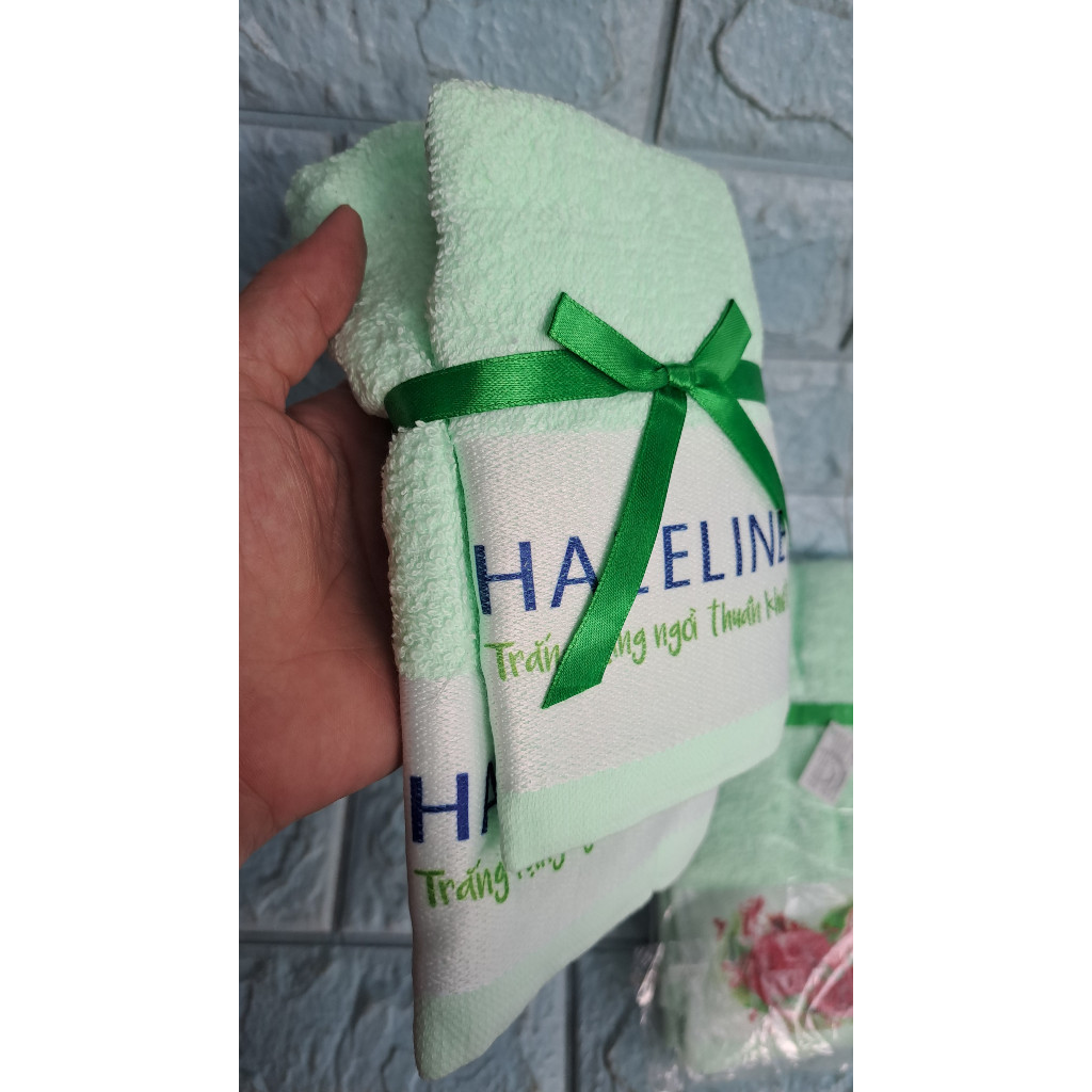 Combo 2 khăn Hazeline màu xanh