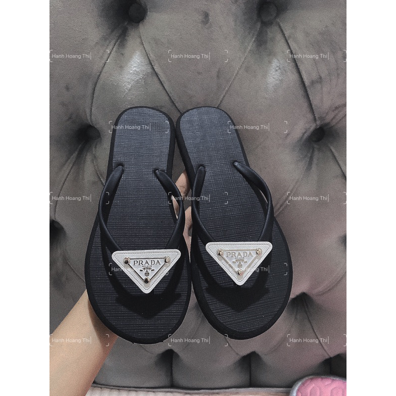 Dép sỏ ngón Pr