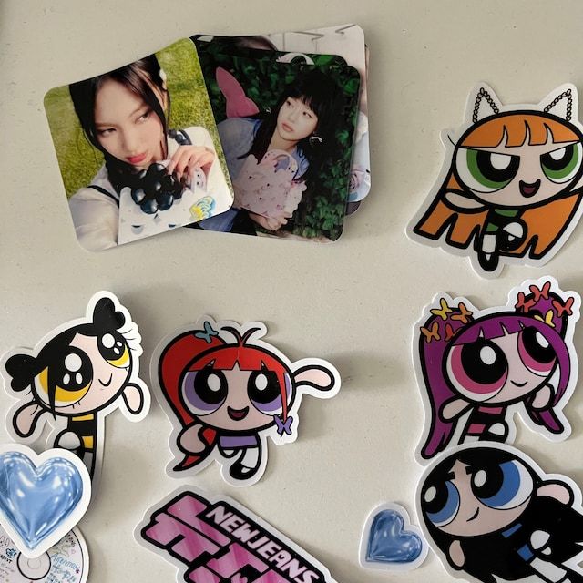 Bộ 52 Sticker NewJeans x Powerpuff Girls Cute Sticker K-pop - Mẫu không trùng nhau