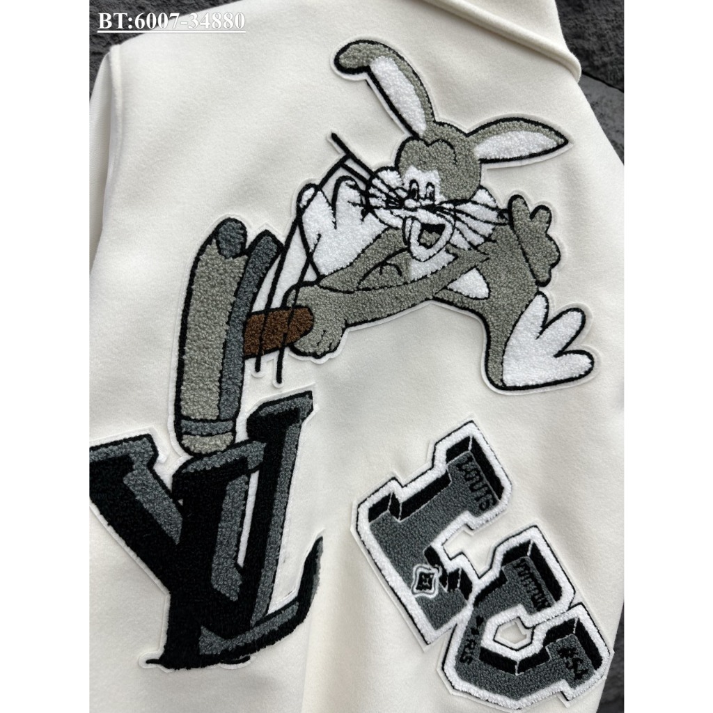 Áo Khoác Bomber Họa Tiết Con Thỏ L.V Varsity Jacket . Áo bomber Sơn Tùng Nam Nữ Hai Màu Siêu Đẹp