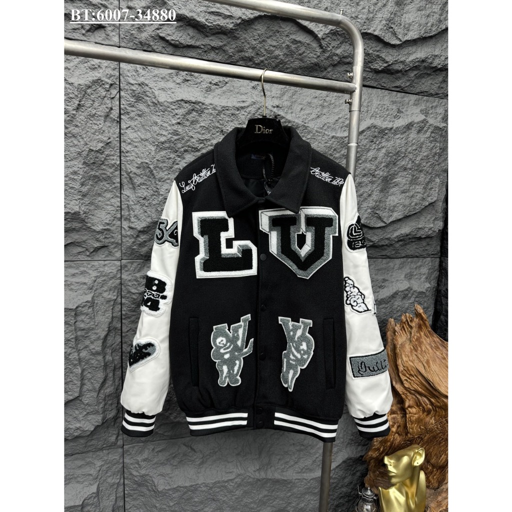 Áo Khoác Bomber Họa Tiết Con Thỏ L.V Varsity Jacket . Áo bomber Sơn Tùng Nam Nữ Hai Màu Siêu Đẹp