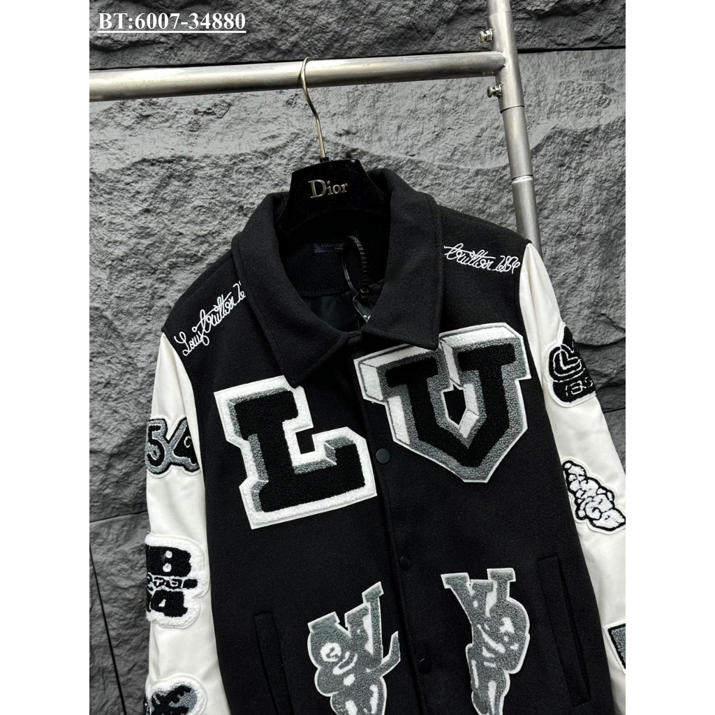 Áo Khoác Bomber Họa Tiết Con Thỏ L.V Varsity Jacket . Áo bomber Sơn Tùng Nam Nữ Hai Màu Siêu Đẹp