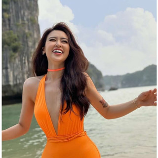 Queen Swimsuits - Đồ bơi 1 mảnh cổ sâu quyến rũ Emma suit