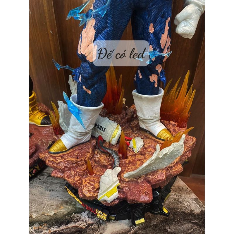 ĐỒ CHƠI MÔ HÌNH DECOR NHÂN VẬT VEGETA CAO 55CM ĐẾ CÓ LED, TẶNG KÈM KỆ, ĐỒ CHƠI MÔ HÌNH,, ĐỒ CHƠI SƯU TẬP TRANG