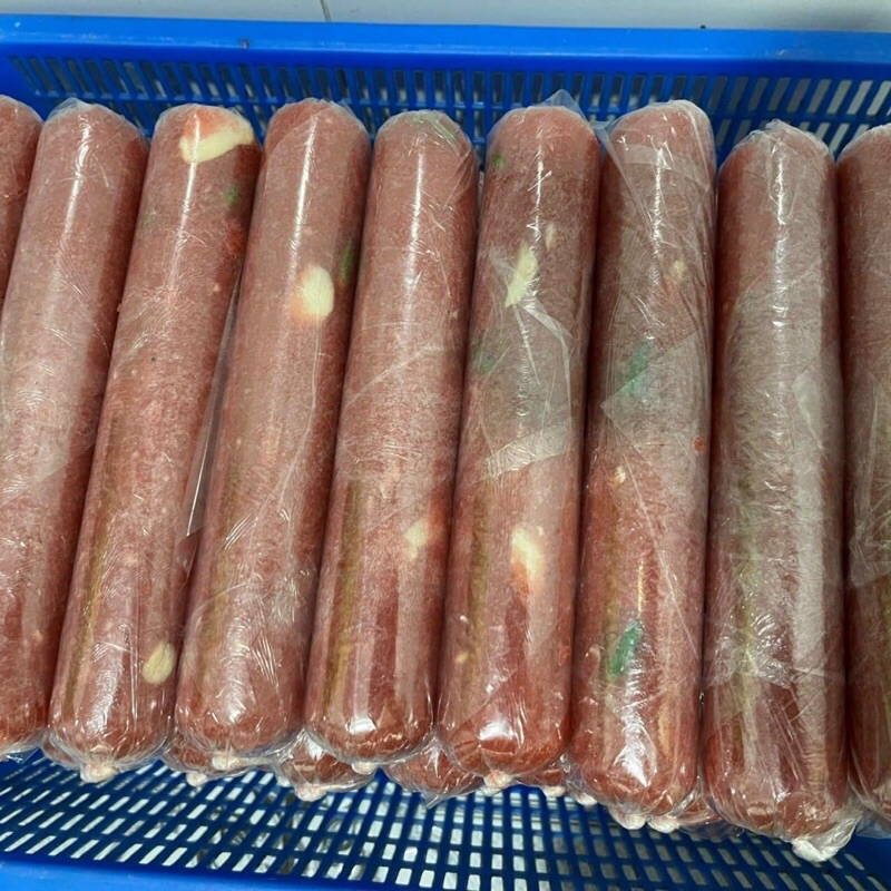 Nem chua nguyên cây