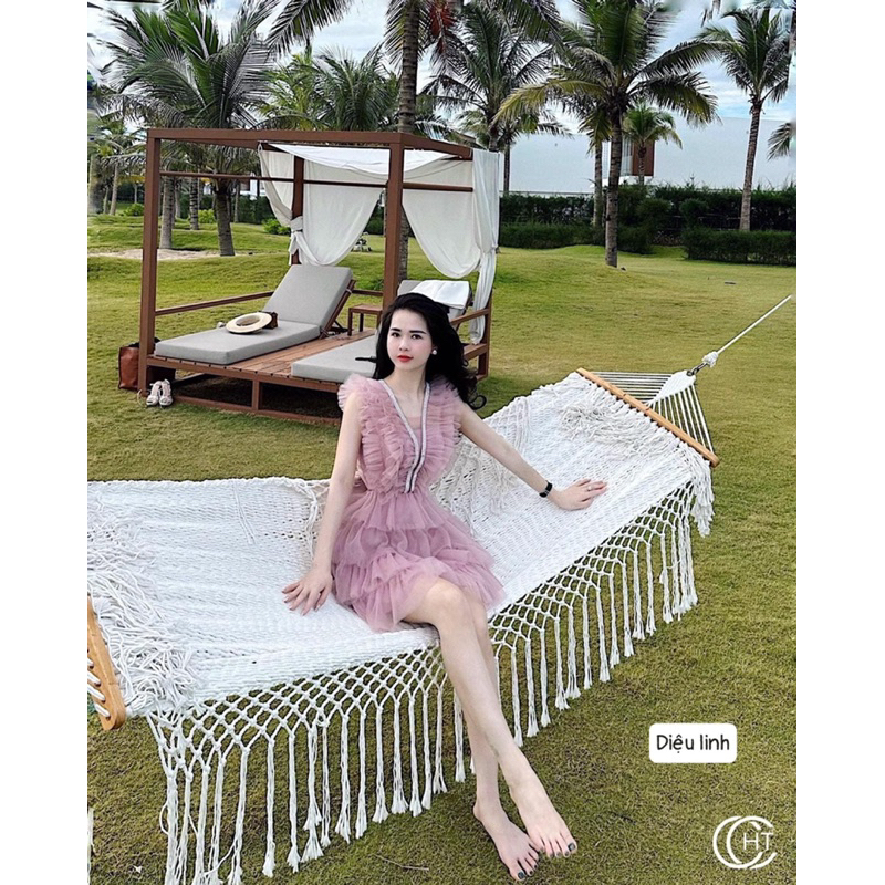 Đầm lưới tầng viền đá xinh xỉu