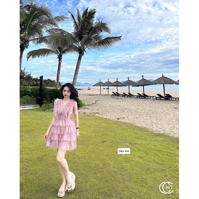 Đầm lưới tầng viền đá xinh xỉu