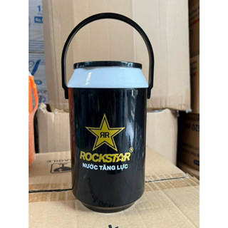 BÌNH NƯỚC 1 Lít HÌNH LON BIA. QUÀ KM NƯỚC TĂNG LỰC ROCKSTAR
