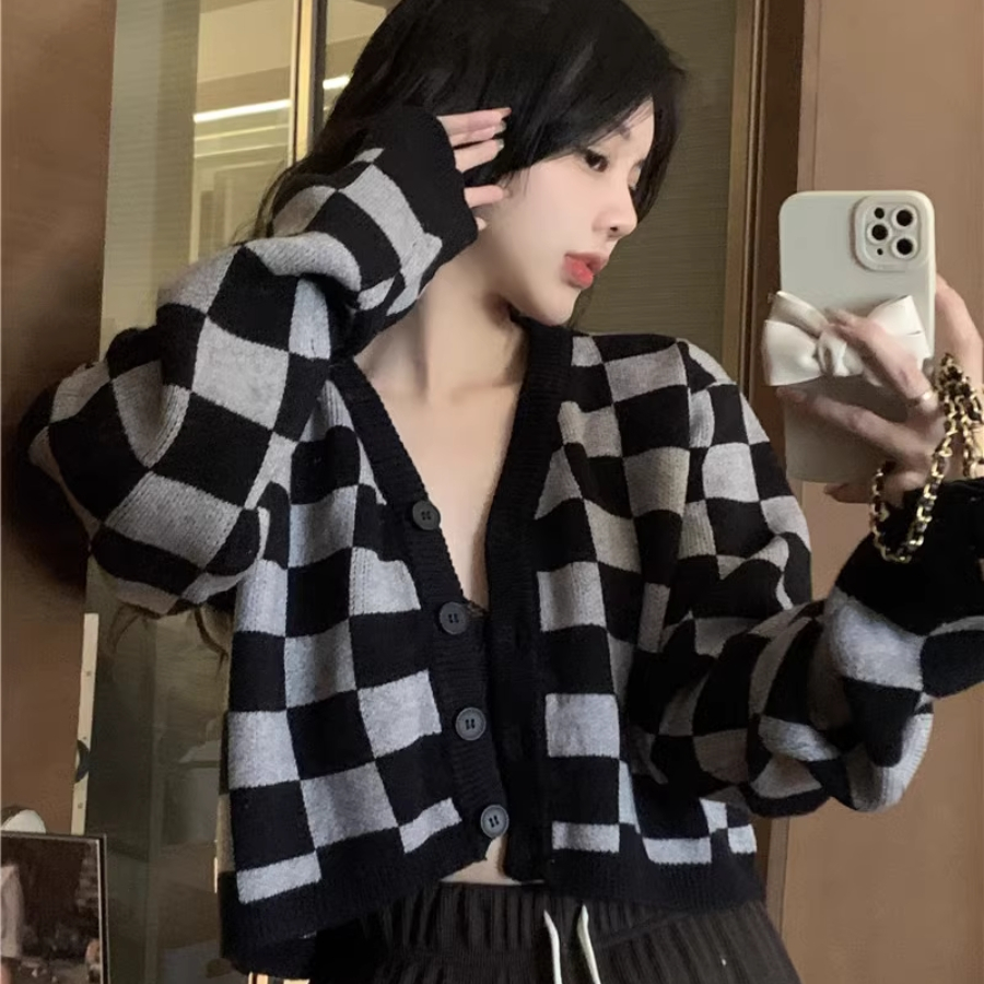 Áo khoác cardigan croptop len nữ bigsize dày mịn form rộng sọc nâu đen caro nút cài LUVAMO KD010