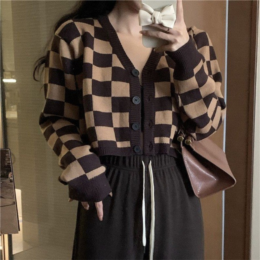 Áo khoác cardigan croptop len nữ bigsize dày mịn form rộng sọc nâu đen caro nút cài LUVAMO KD010