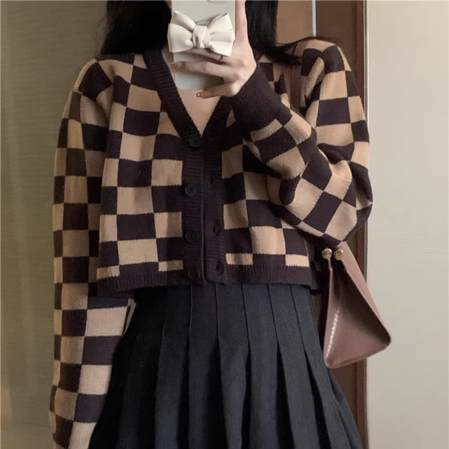 Áo khoác cardigan croptop len nữ bigsize dày mịn form rộng sọc nâu đen caro nút cài LUVAMO KD010