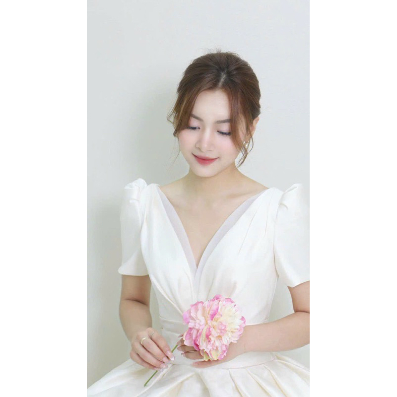 Váy cưới trắng váy đi bàn cô dâu xinh tùng xoè tiểu thư đơn giản sang trọng Jannie