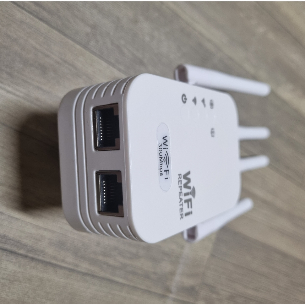 Bộ phát wifi 4 râu xuyên tường. tốc độ cao 300MBs, có thêm chức năng kích sóng wifi yếu thành sóng khỏe