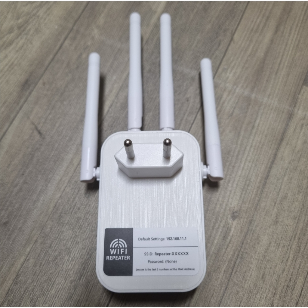 Bộ phát wifi 4 râu xuyên tường. tốc độ cao 300MBs, có thêm chức năng kích sóng wifi yếu thành sóng khỏe