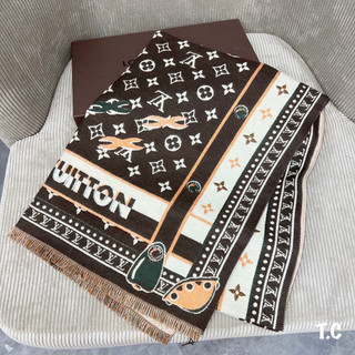 Khăn 𝐃𝐀̣ 𝐋𝐕 𝐇𝐀̃𝐍𝐆 Siêu Vip( kèm hộp)