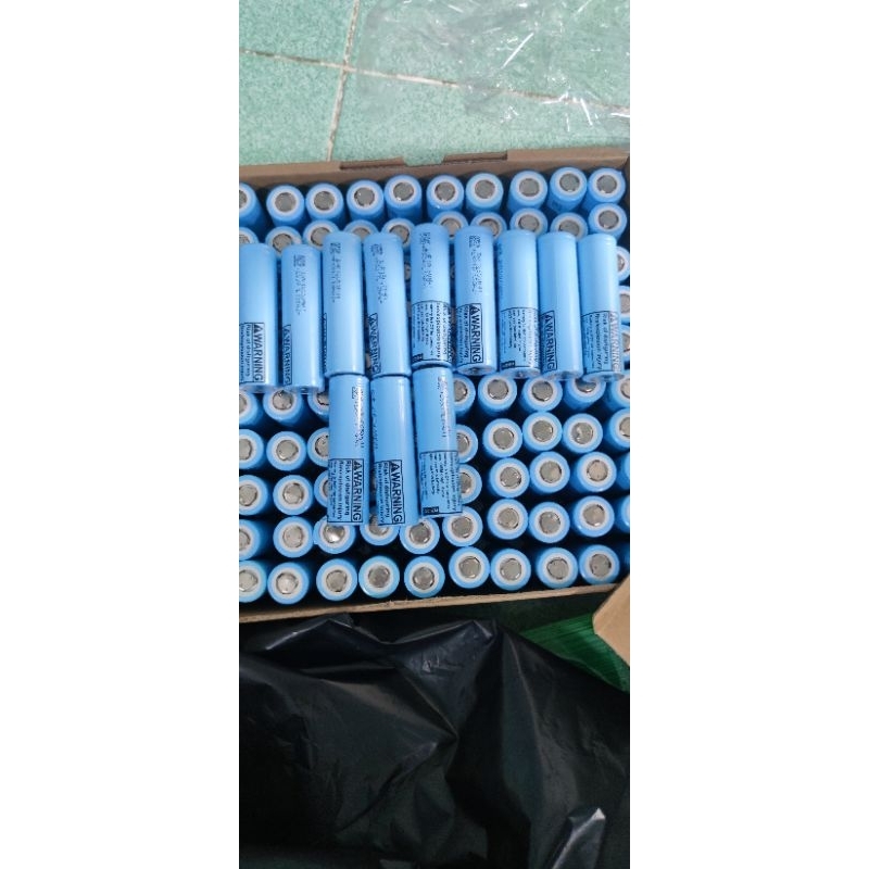 Pin LG MH1 chính hãng tháo khối vỏ đẹp như mới ko dính keo