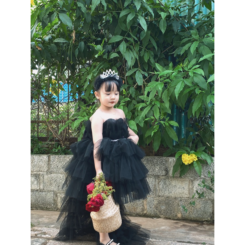 Váy công chúa đuôi dài đám cưới cho bé - vaycongchua Nhi nguyễn - tặng kèm gương miện và đuôi váy
