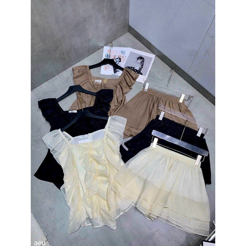 Set đồ đi chơi, sét áo bèo gợn sóng mocking thân sau kèm quần đùi bèo 3 lớp chất vải voan,