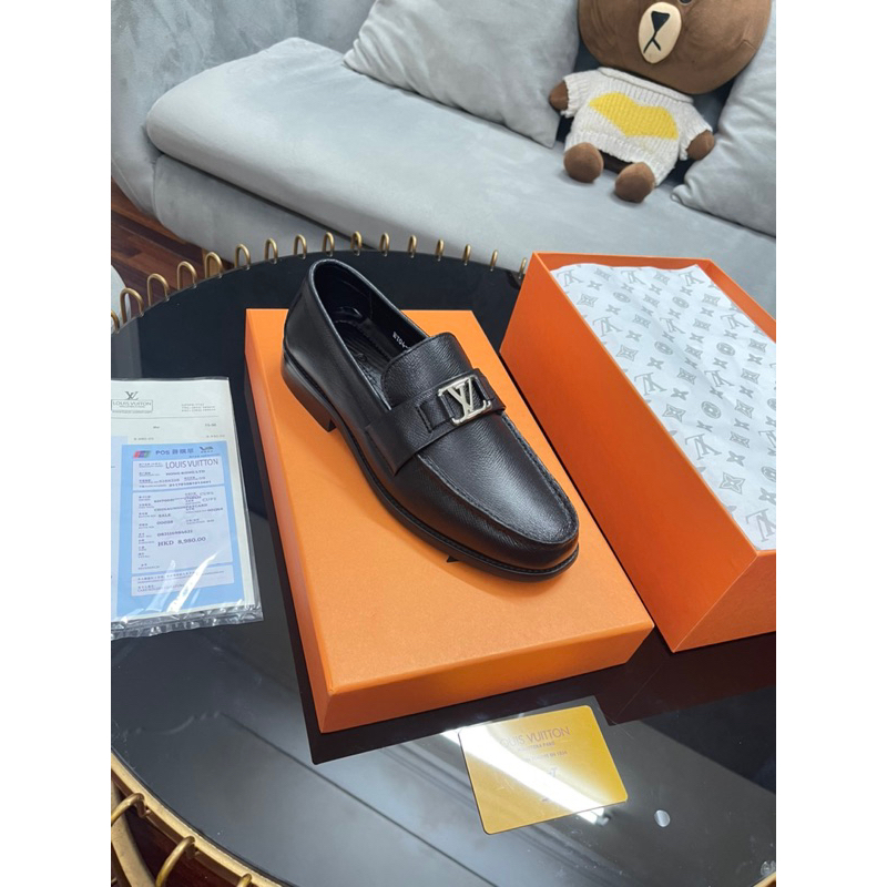 Giày lười nam, giày loafer da thật LV cao cấp bản đẹp đế cao su đúc Fullbox thẻ bill.