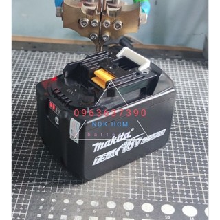 Pin đóng makita 18v 7.5a 5s3p lõi samsung 25r chính hãng. bảo hành 6 tháng