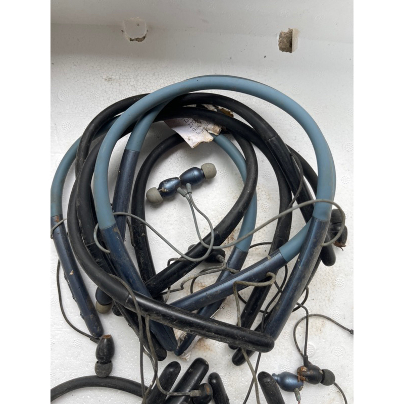 Combo 2 xác tai nghe Bluetooth Mozard Z7000A