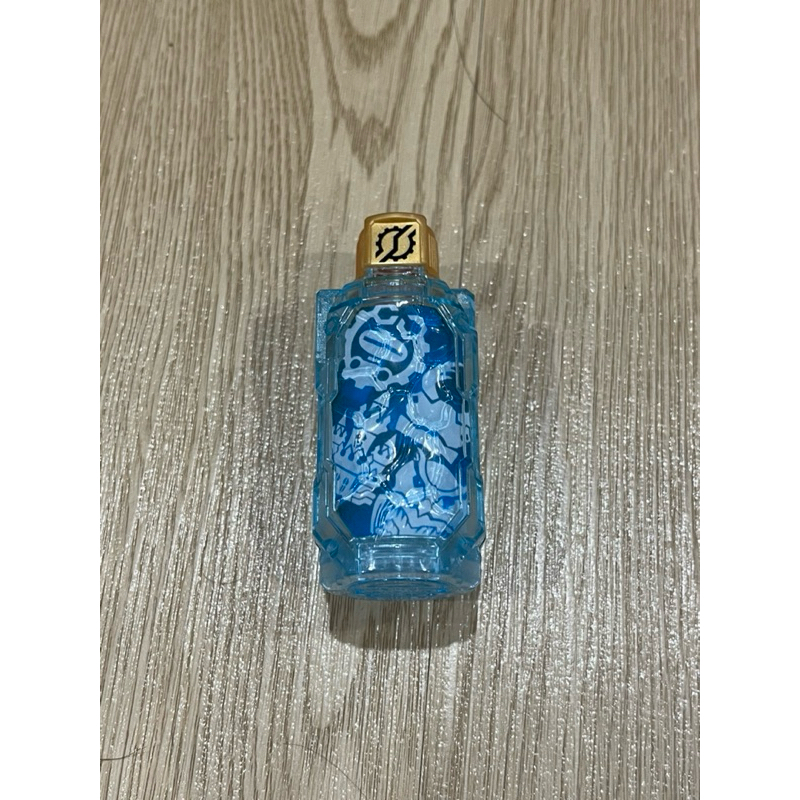 Blizzard Knuckle - Kamen Rider Grease