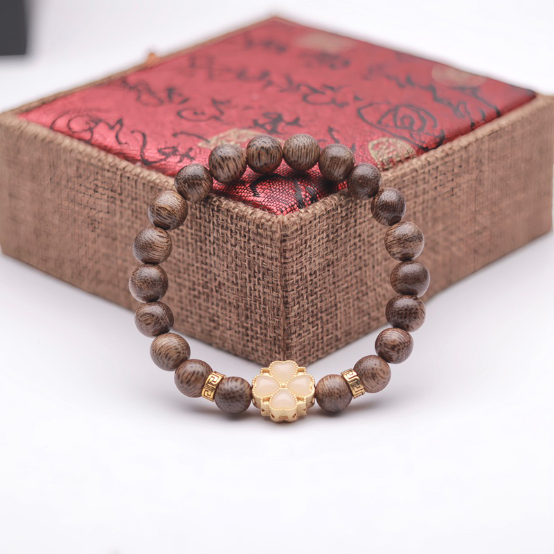 Vòng tay đơn gỗ trầm hương mix cỏ 4 lá may mắn trầm tốc hương thơm tự nhiên size 8mn - no box