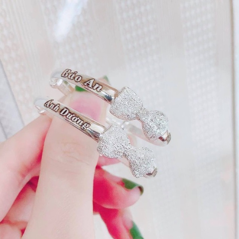 Vòng tay,lắc tay cho bé, Vòng tay nơ khắc tên cho bé chuẩn bạc ta - Vòng tay bạc đẹp THJ