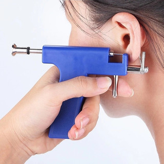 Máy bấm lỗ tai xỏ khuyên tiện dụng dễ dùng vỏ trống xước ,1 bộ máy các đầu tặng 1vỉ 50 khuyên,bạn nào lấy slib mình nhá