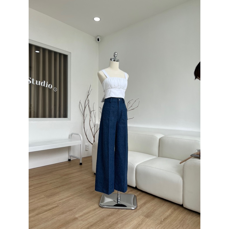 Cera - Quần Denim wax sọc đậm lưng cao dáng suông phối túi đắp