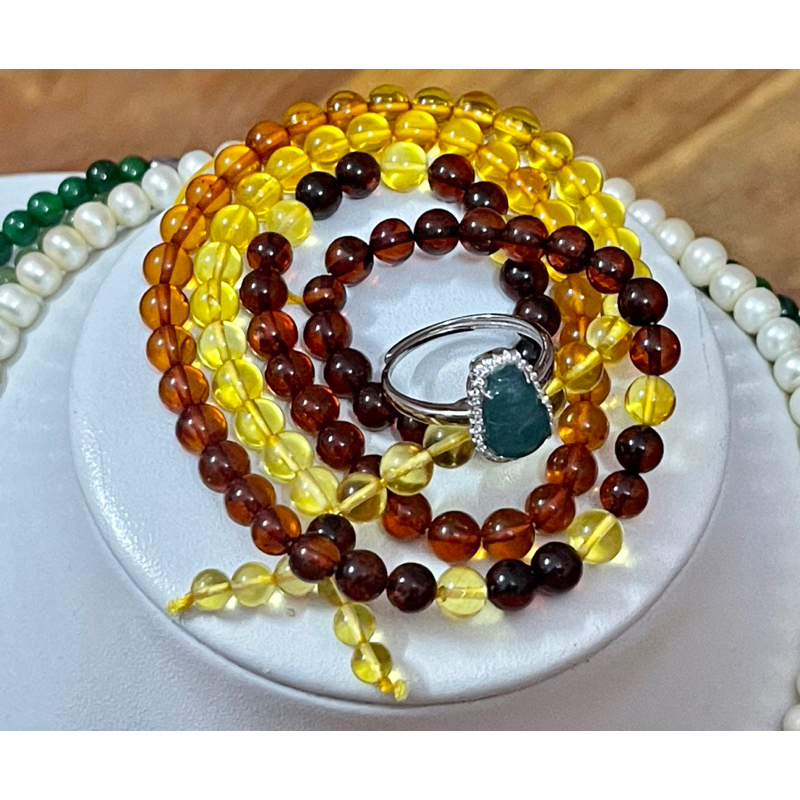 Hổ phách Nga tự nhiên