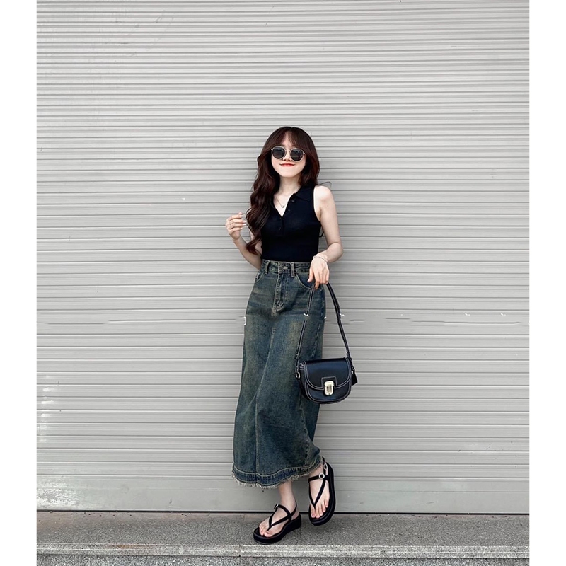 Chân Váy Jean Dáng Dài Xẻ Tà Sau Phong Cách Hàn M7301 - Lolla Fashion