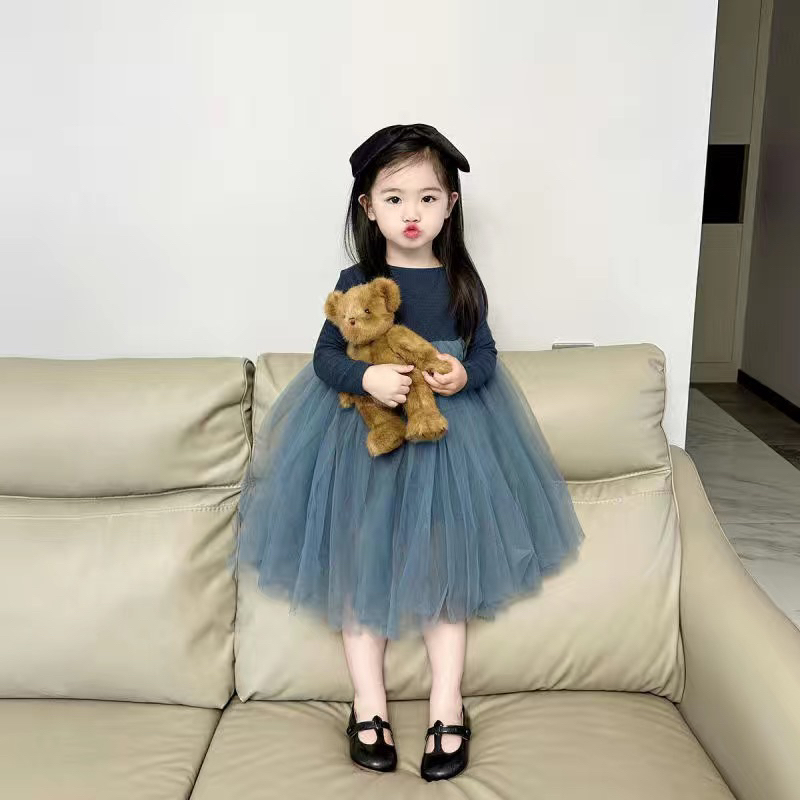 Váy công chúa bé gái