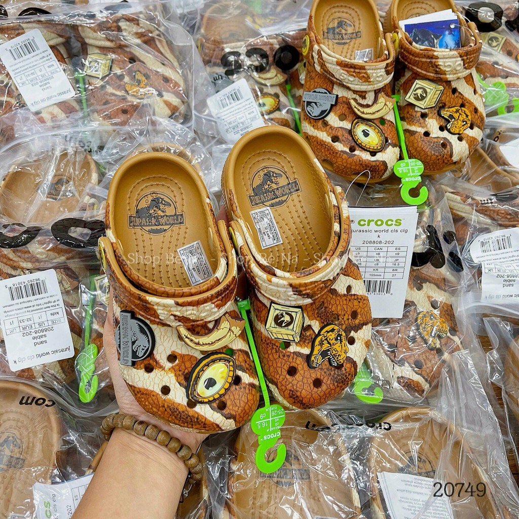 [ Shopbena ] - Dép CROCS XUẤT DƯ CAO CẤP - họa tiết khủng long nâu {MẪ