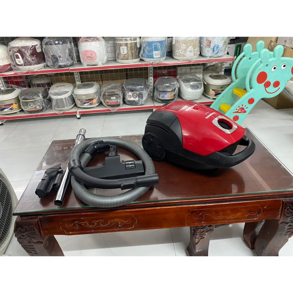 Máy hút bụi dạng hộp Panasonic MC-CG525RN49 công suất 1700w Malaysia- Hàng trưng bày