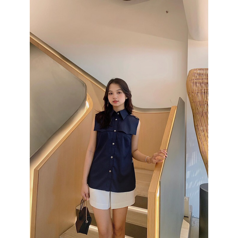 Thanh lý ,pass áo d.chic size M new giật tang do rôngj 🎁🎁🎁🎁🎁🎁🎁