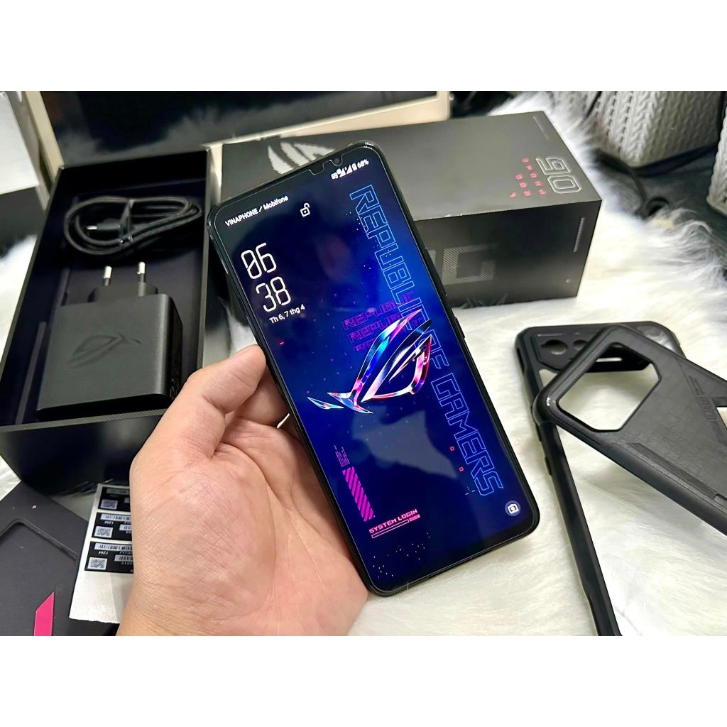 Điện thoại Asus ROG Gaming Phone 6 siêu phẩm chiến game, chính hãng 100%