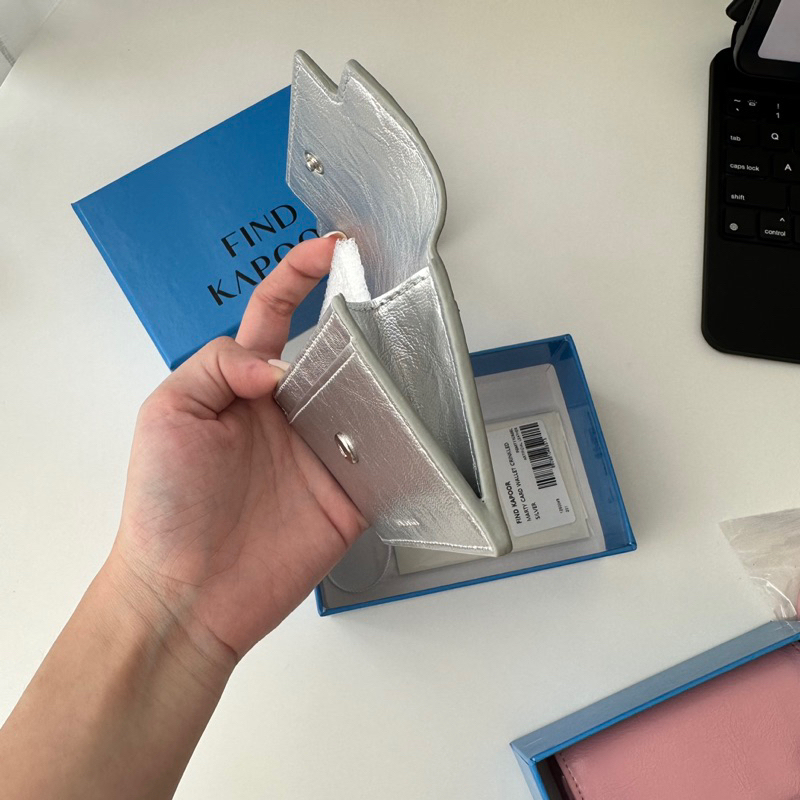 Order - Ví Find Kapoor chính hãng