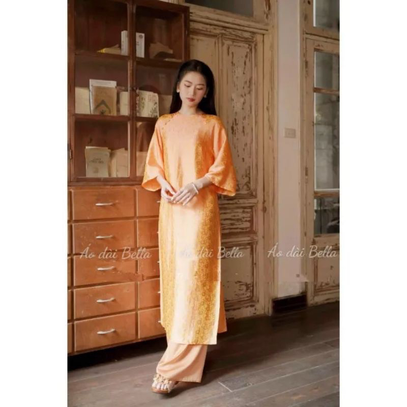 Áo dài lụa hoạ tiết Nhã Uyên thiết kế suông tay lỡ Hot nhất 2023