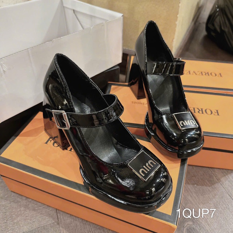 Giày Cao Gót Vuông Đế Đúp Bít Da Bóng Khoá Miu Sang Đẹp