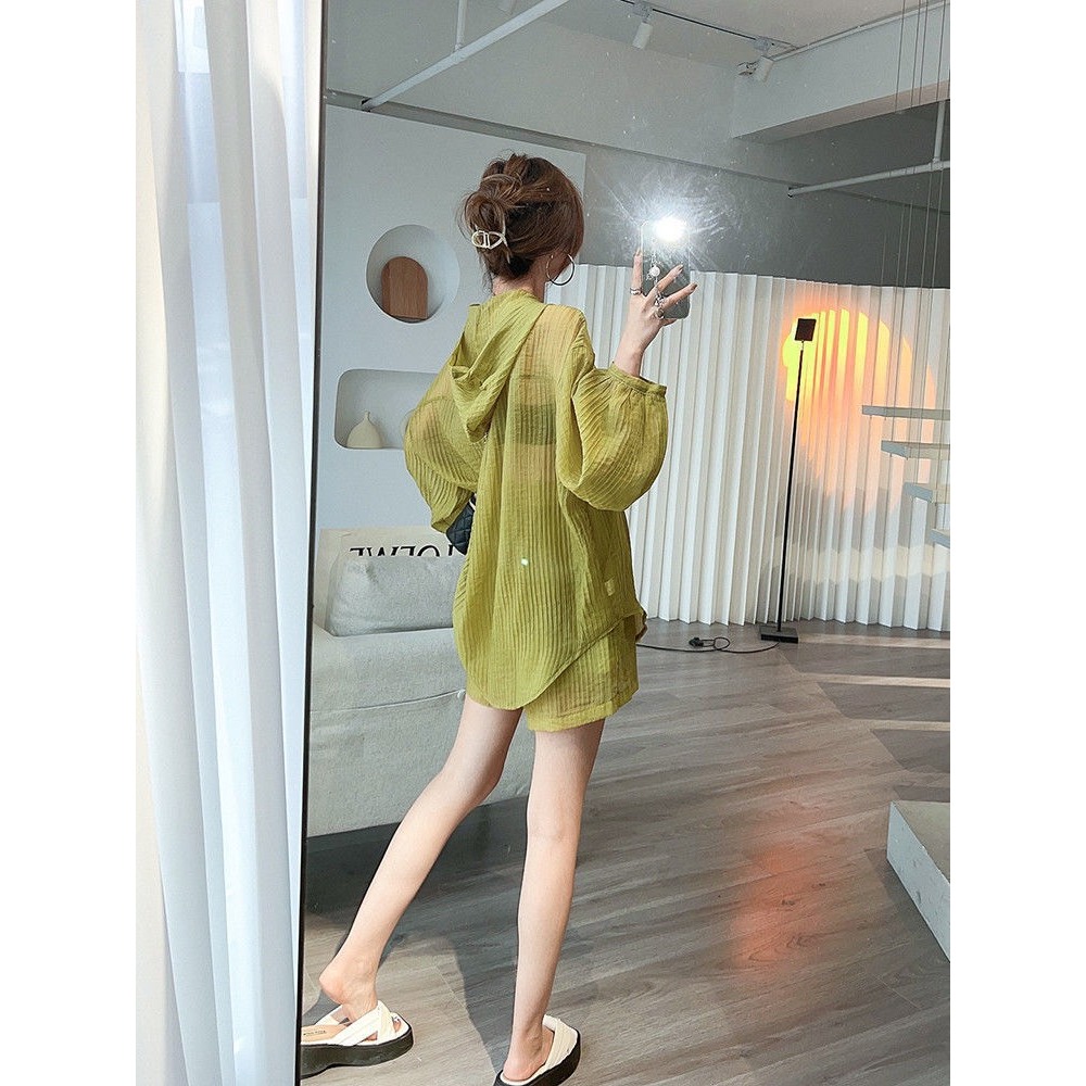 Sét sơ mi đũi nhăn 2 túi hộp có mũ cực xinh  dành cho các nàng 🎉🎉🎉🎉